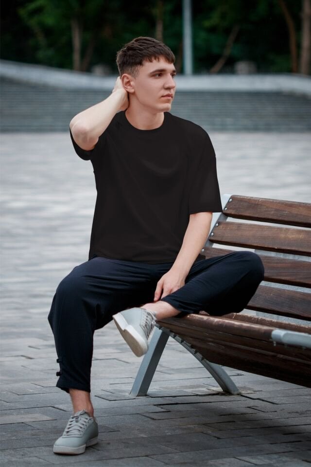 Erkek Siyah Oversize Bisiklet Yaka Kısa Kollu T-shirt